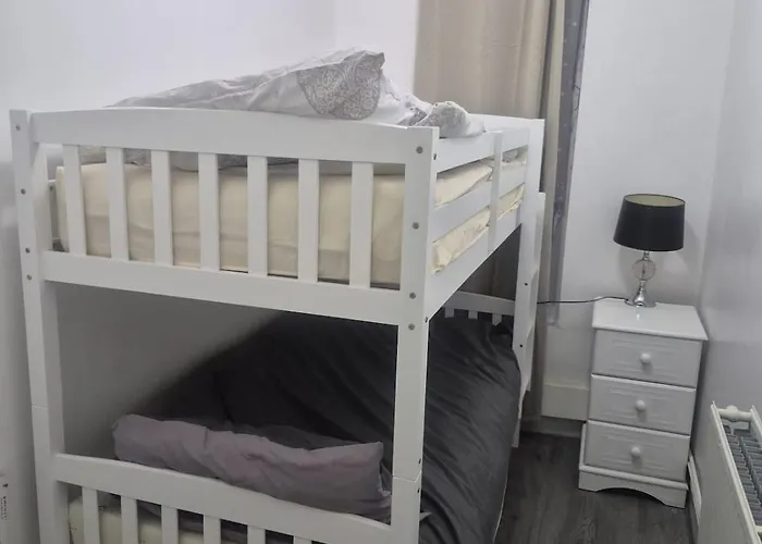 דירה Moston Two Bedroom Greater