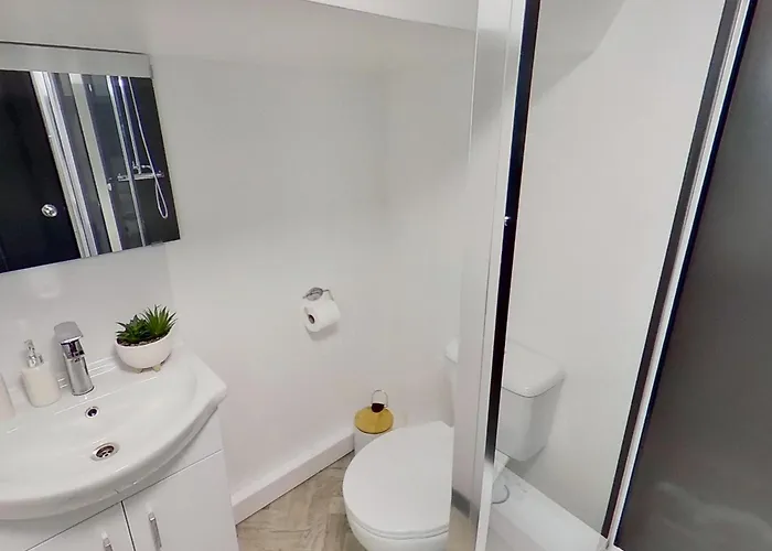 Stylish Modern Near Mediacityuk & Centre - Free Parking - Sleeps 2 Enjoy Appartement *