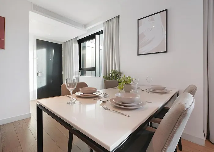 Appartement Stylish & Spacious 2 Bedroom 2 Bathroom *