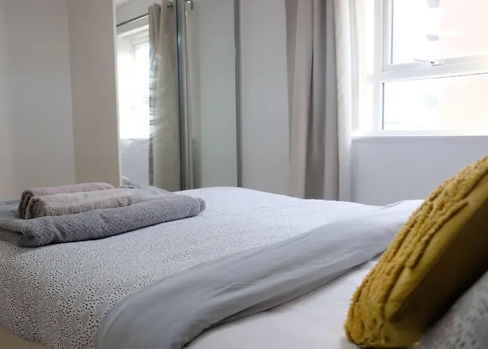 1-schlafzimmer-wohnung- 3 Gaeste Mit Parkplatz Und Wi-fi By Interhome