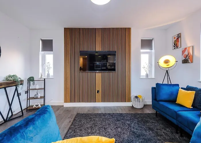 Luxury 2 Bed Close To Coop Etihad And Centre *