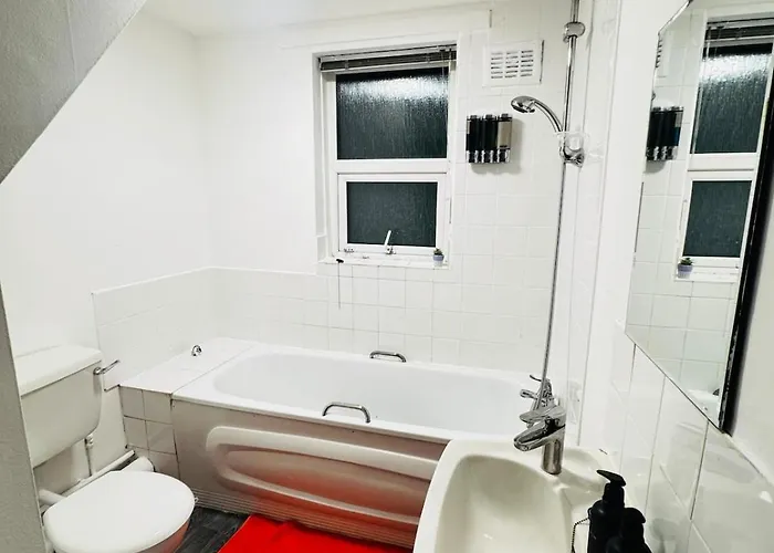 Апартаменты The One Retreat *