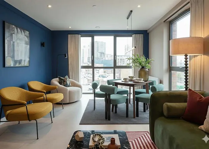 With Luxury Terrace & Gym In Center *