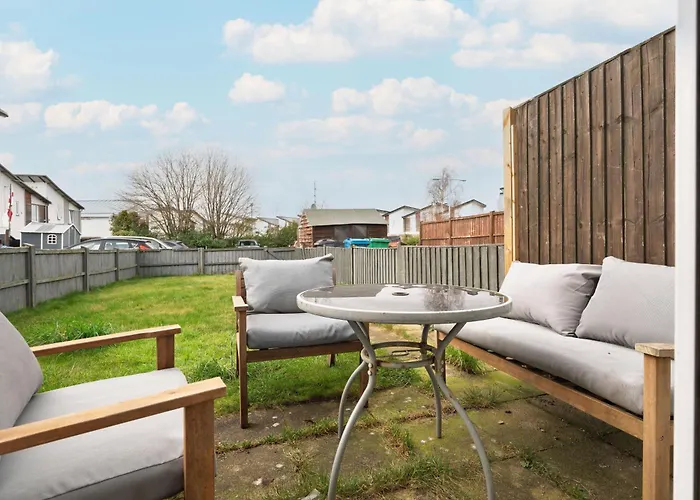 Huge 4br Escape - Etihad - Coop -free Parking