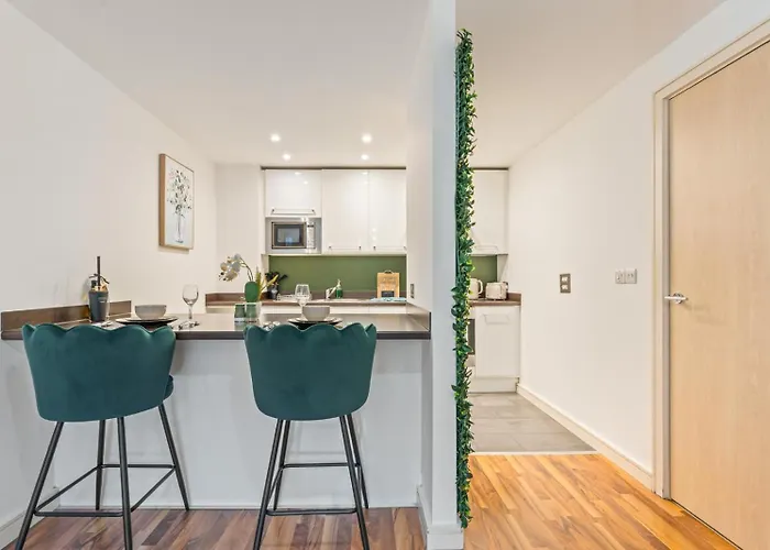 2-bed Apt-sleeps 5-long Stays-oxford St