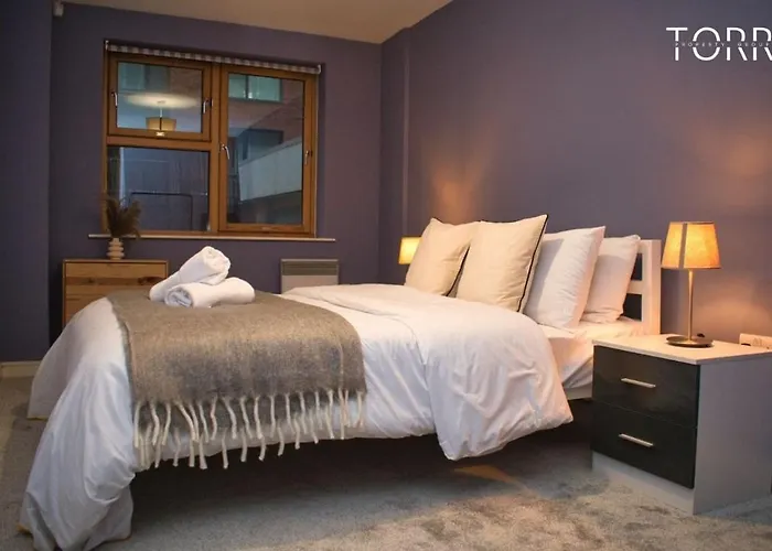 Spacious 2bdr By Torr Group Short Lets & Serviced With Free Underground Allocated Parking *