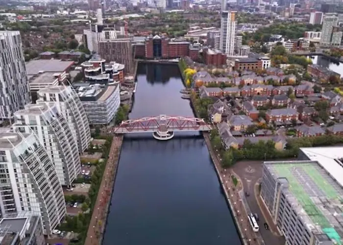 Prime Salford 1Br • Free Parking • City Access Lejlighed