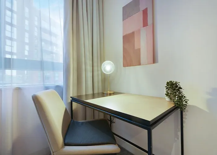 Tranquil & Modern One Bedroom