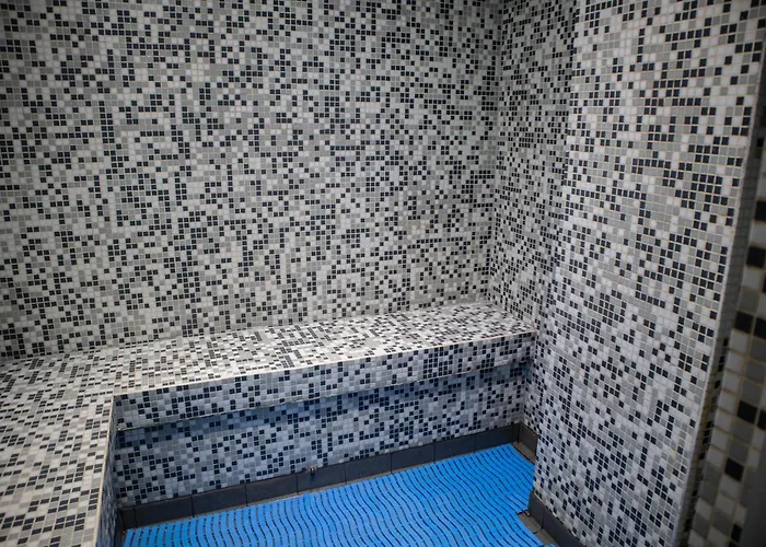 View By Eason Short Lets *