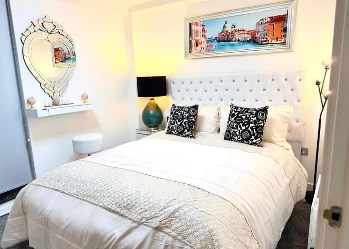 Mega12 Luxury Modern At Centre,2 Bath, 2 Toilets, 2 King Beds,-free Car Park * Манчестер