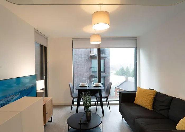 Daire Bright 1 Bed In W Balcony Manchester