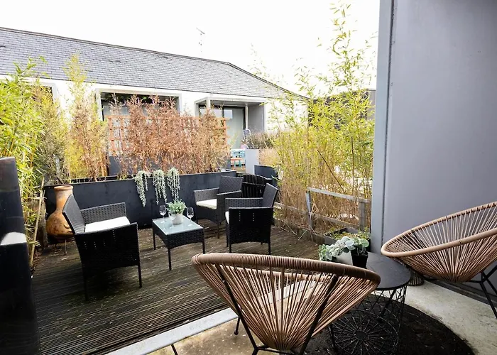 公寓 Stylish & Modern 3br - Garden, Parking & Ps5 曼彻斯特