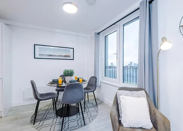 Central, 2 Bedroom, Penthouse Duplex Apartment Manchester