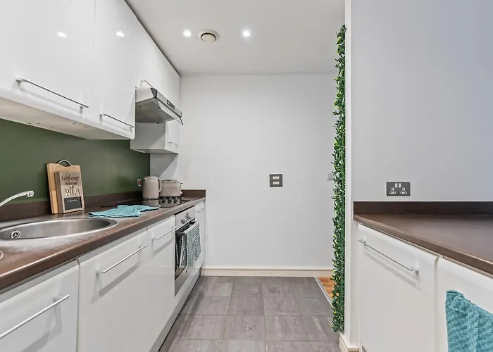 2-bed Apt-sleeps 5-long Stays-oxford St *