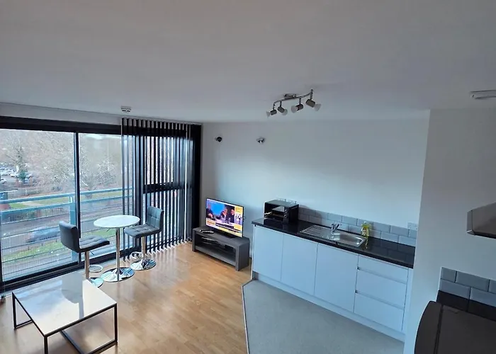 2 Bed 2 Bath Apartment,500 Meter's From Deansgate * Manchester
