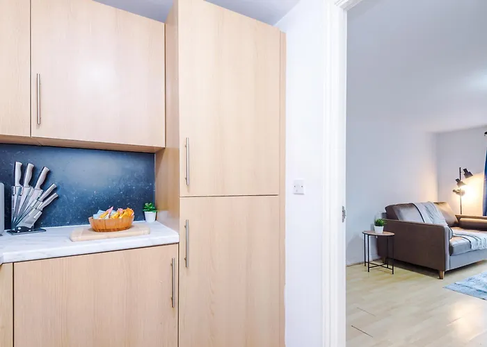 The Salford Luxe - Chic & Modern 2-bed Living - Business Or Work-friendly By Parydise *