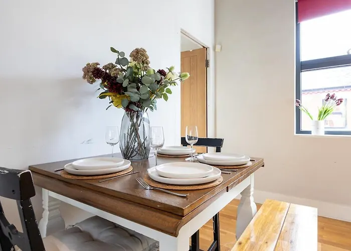 Stylish & Modern 3br - Garden, Parking & Ps5 曼彻斯特