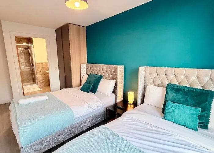 Apartment Luxury 5 Bed Centre