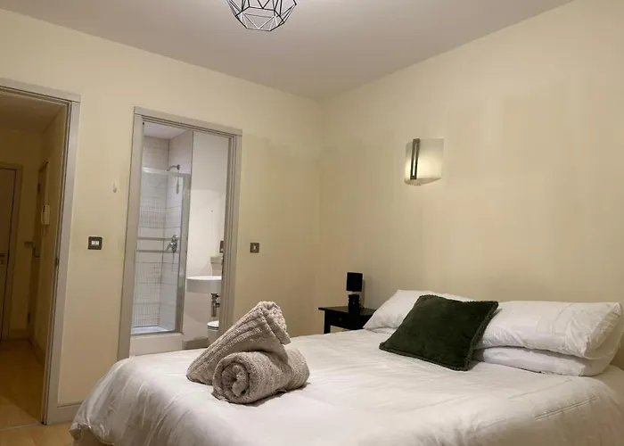 アパート Spacious 2-bed In Centre *