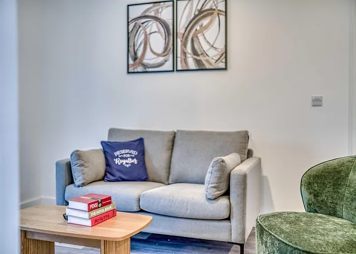 The Trafford Centre - City View - Close To Airport - Sleeps 6 Appartamento Manchester