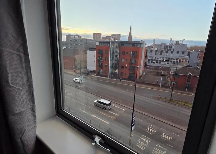 2 Bed 2 Bath Apartment,500 Meter's From Deansgate *