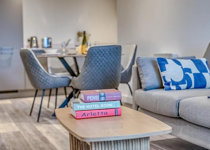 The Trafford Centre - City View - Close To Airport - Sleeps 6 Appartamento Manchester