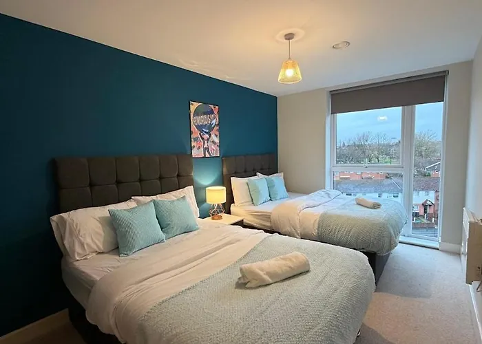 Luxury 5 Bed Centre アパート