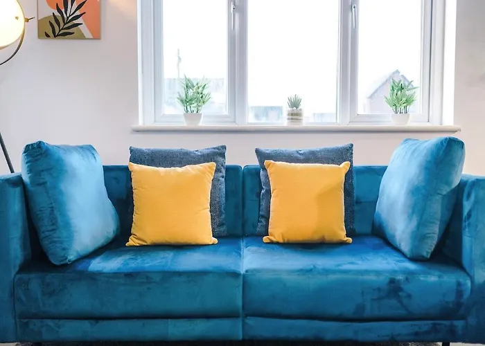 Luxury 2 Bed Close To Coop Etihad And Centre Διαμέρισμα