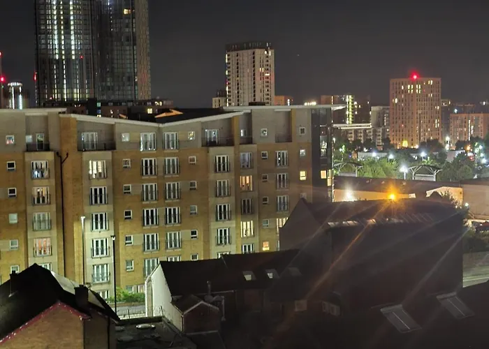 Mega12 Luxury Modern At Centre,2 Bath, 2 Toilets, 2 King Beds,-free Car Park Манчестер