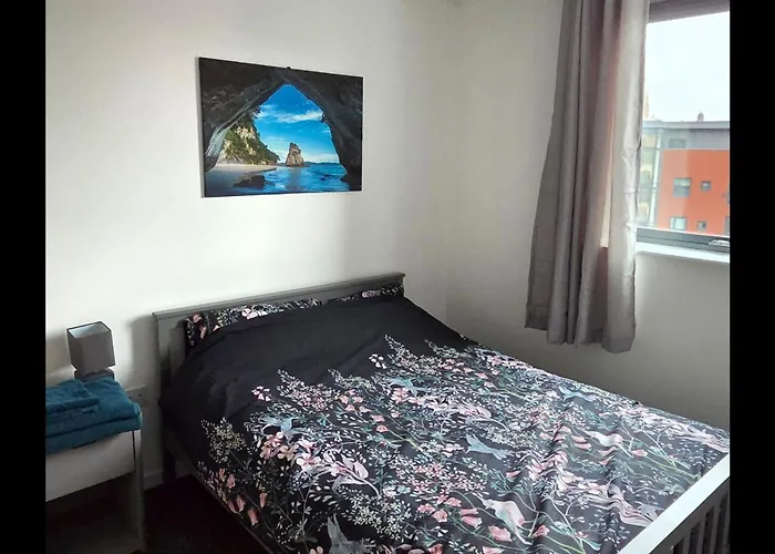 2 Bed 2 Bath Apartment,500 Meter's From Deansgate Манчестер