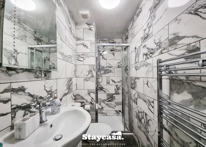 Spacious 5br In Leafy Withington Feriehus