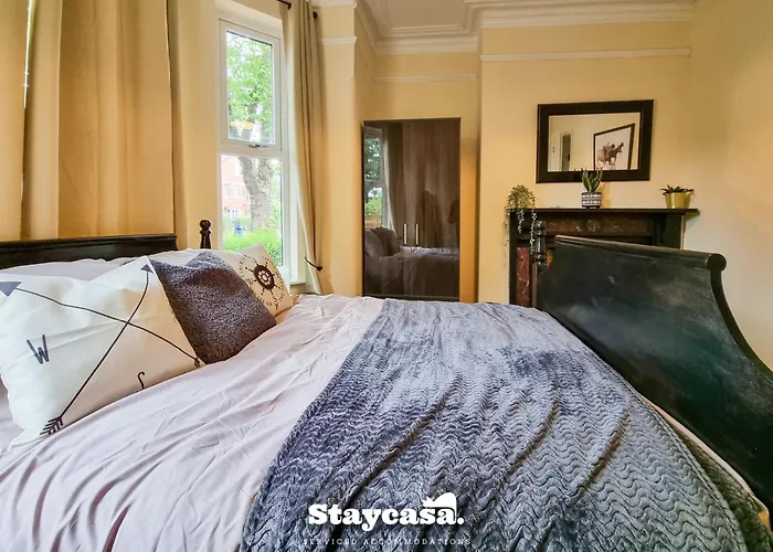 Feriehus Spacious 5br In Leafy Withington *