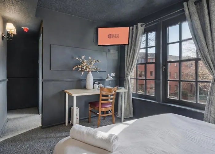 Guestready - Rose And Monkey * Manchester