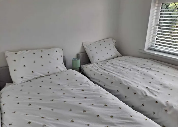 Cosy 2-bed House In * Manchester