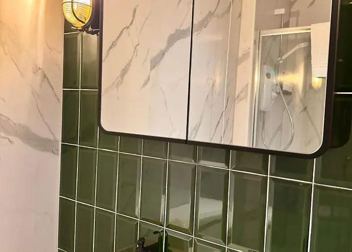 Piccadilly Szálloda *