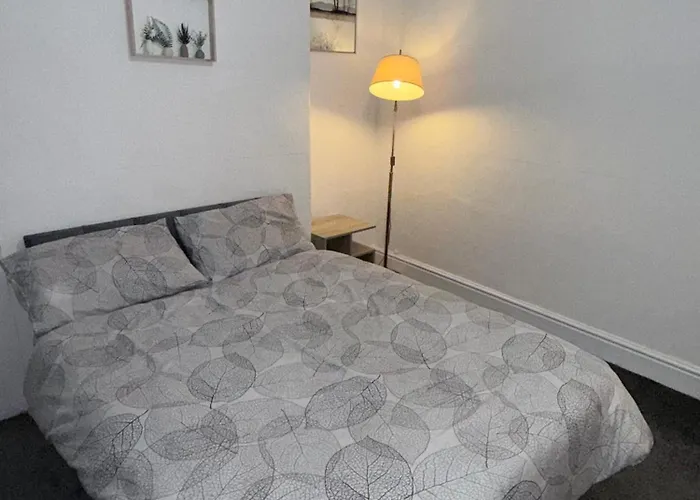 Comfortable Near Centre Manchester