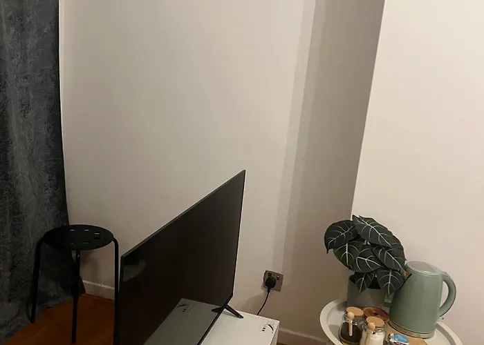 Cozy In Manchester, Free Wifi Πανσιόν