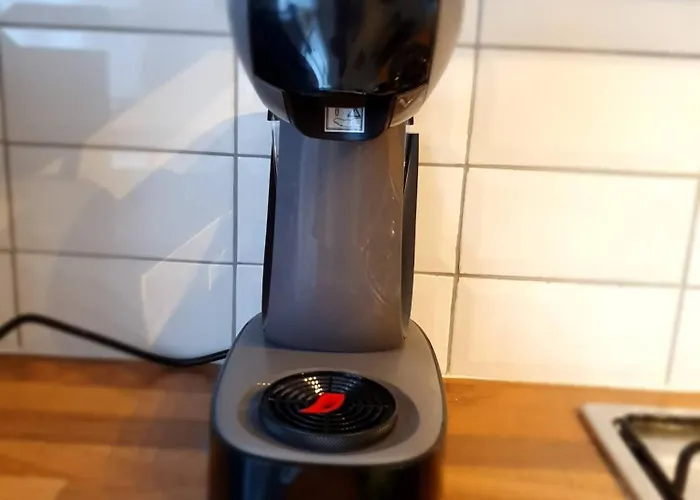 Spacious 3br - Nr Clifton Train Station 510min Walk - Garden Free Parking Holiday home *