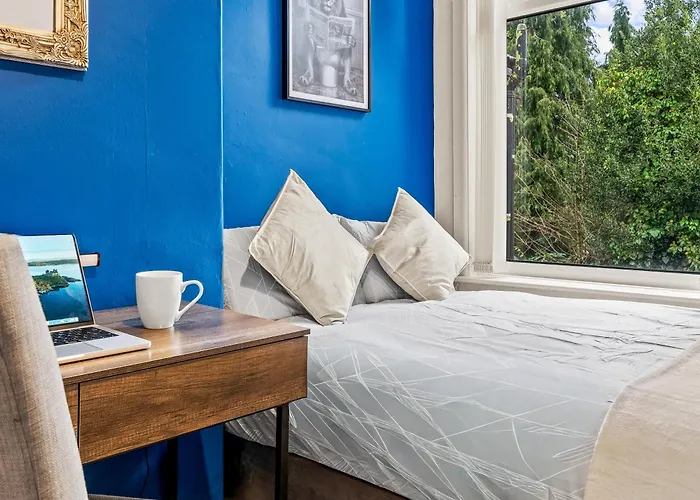 Premium Failsworth - Sleeps Up To 7! Manchester