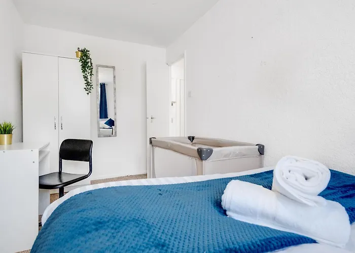 Nyaraló E-oasis- Etihad-coop Live-free Parking-pool Table Manchester