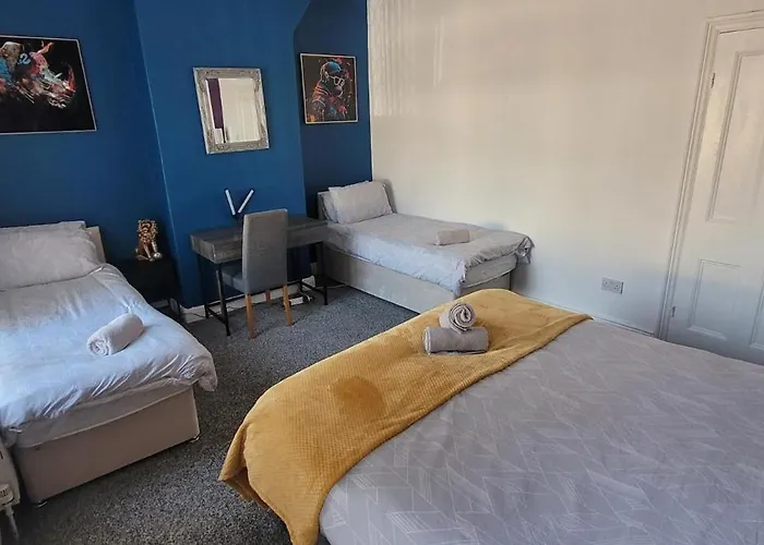 Premium Failsworth - Sleeps Up To 7! * Manchester