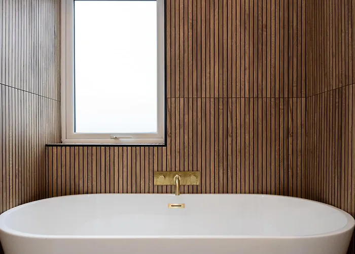 Stunning Family With Hot Tub In Worsley Casa vacanze