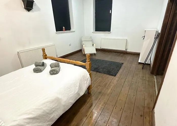 The Church-c Willa Manchester