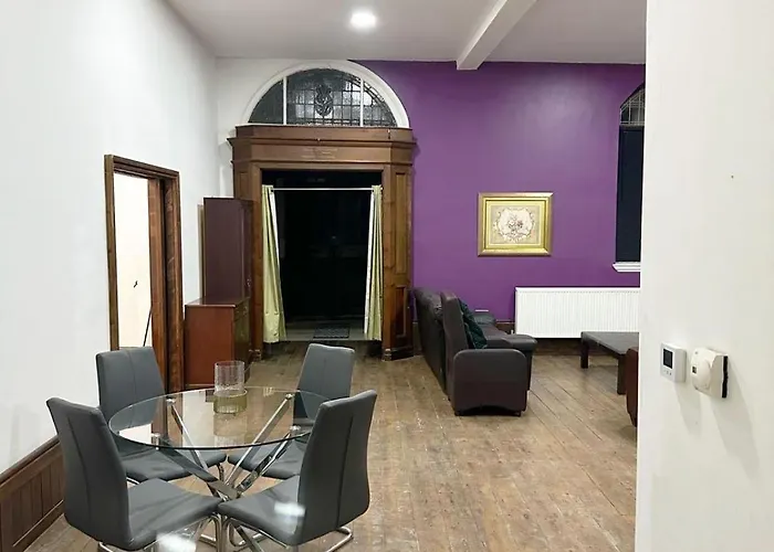 Willa The Church-c Manchester