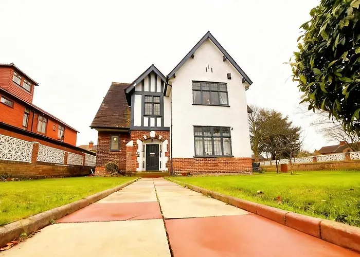 Charming Duplex Free Wifi Old Trafford 公寓