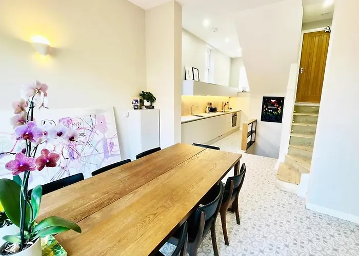 Also In Chorlton & Close To Everything * Manchester