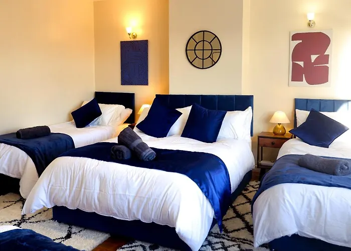 Near Uni And Hospital - Long - Fast Wi-fi - 15 Mins To * Manchester