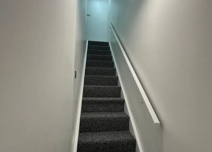 2 Bedroom - Near Coop Live & Etihad Stadium *