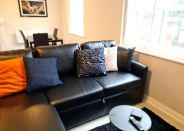 2 Bedroom In Manchester-sleeps 6-near Coop Live & Etihad With Free Parking