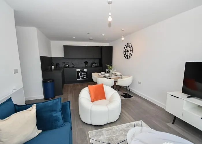 Modern 2 Bedroom In W Balcony 曼彻斯特